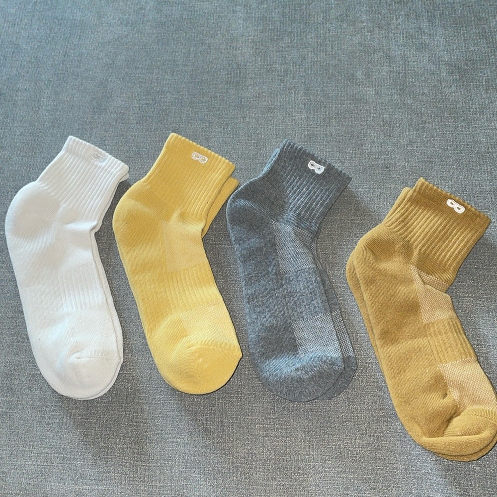 Pair of Thieves Men’s Socks-4 Pack